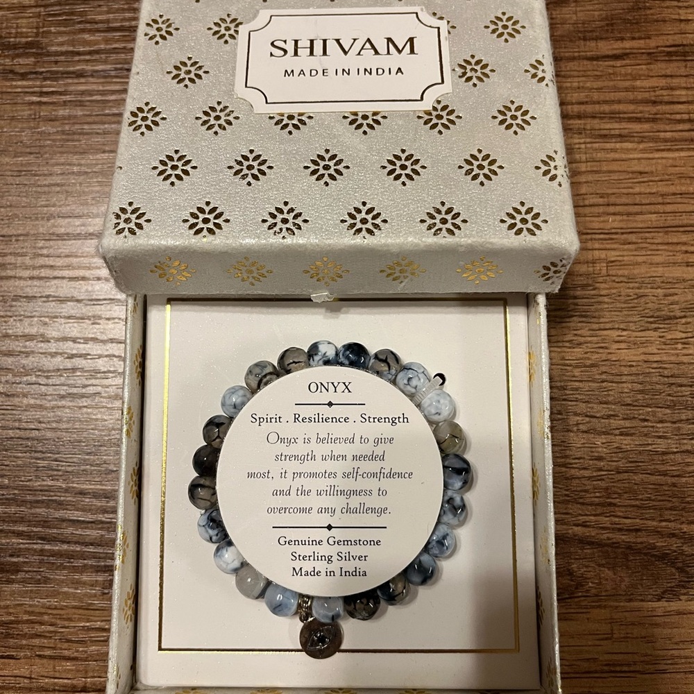 Onyx women’s beaded bracelet